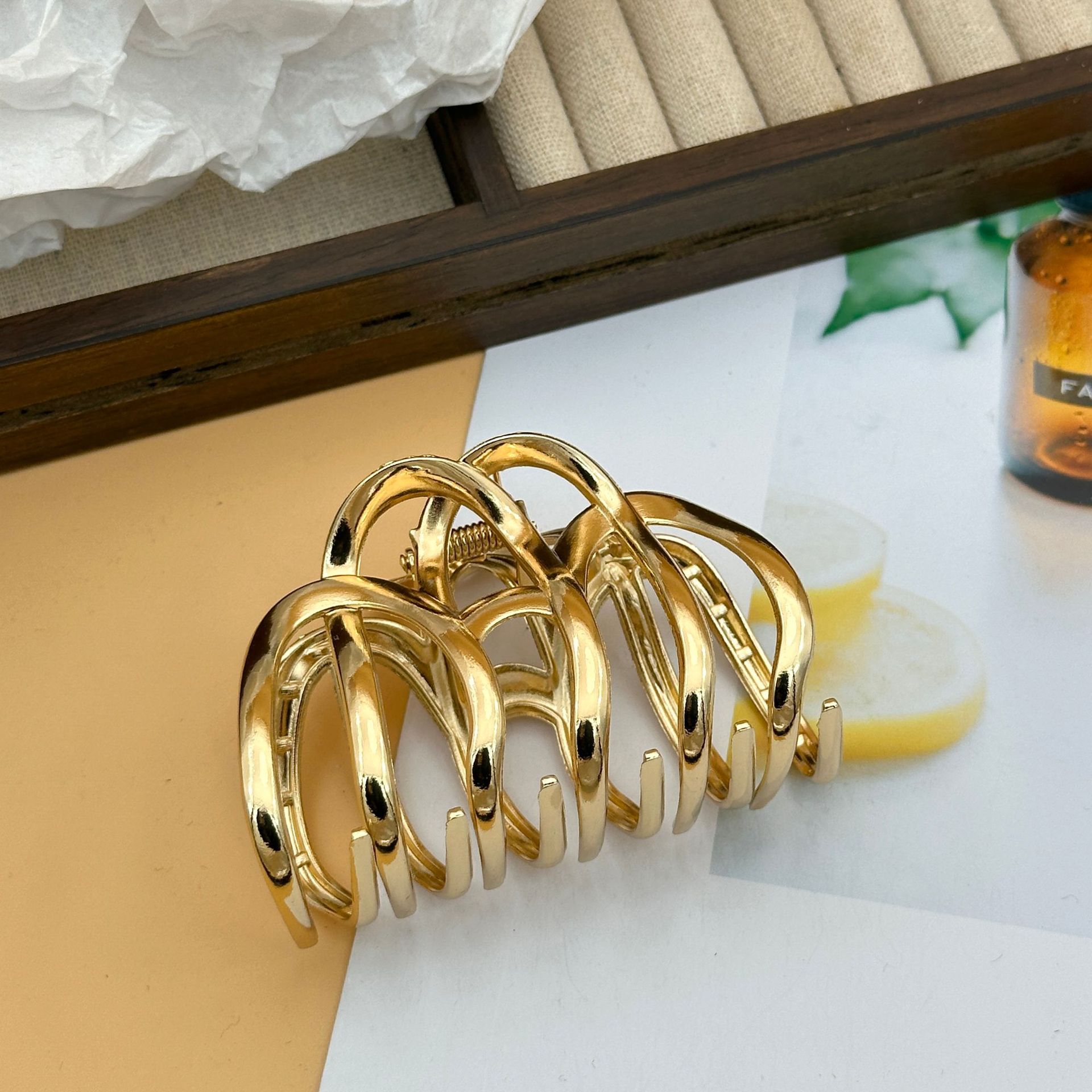All Seasons Season Vacation Classic Style Women's Solid Color Zinc Alloy Hair Claws