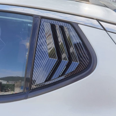 Şüşə kənarı xromları/moldingləri from 2011-2015, Rear Triangle Window