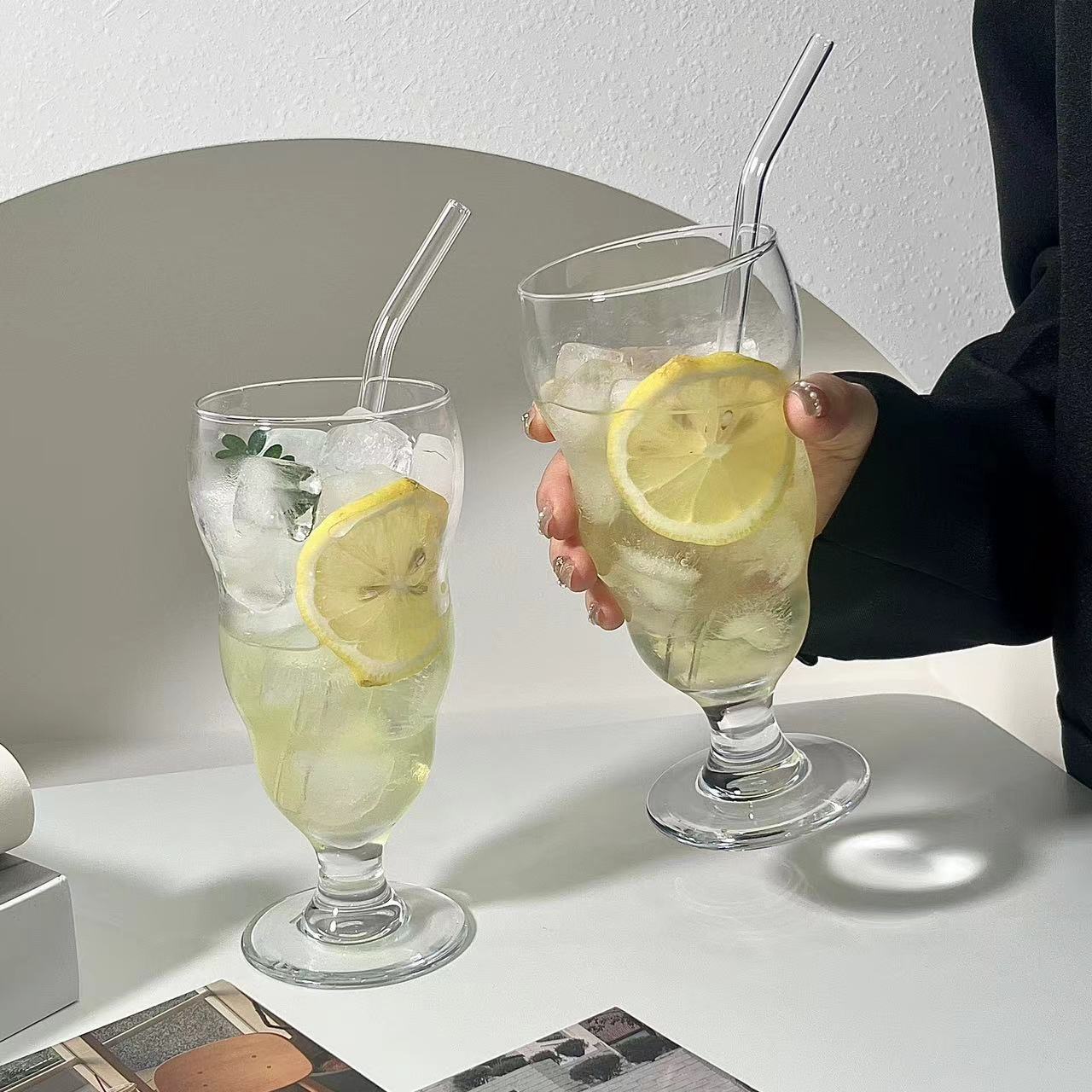 Personalidad irregular taza de jugo de pie alto taza de vidrio taza de cóctel taza de soda taza de batido taza de té frutas taza de bebida fría