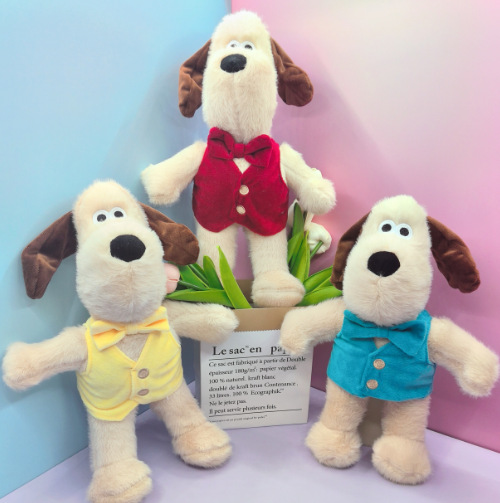 Nuevo juguete de peluche de diez pulgadas al por mayor de dibujos animados lindo muñeco de peluche transfronterizo varias muñecas