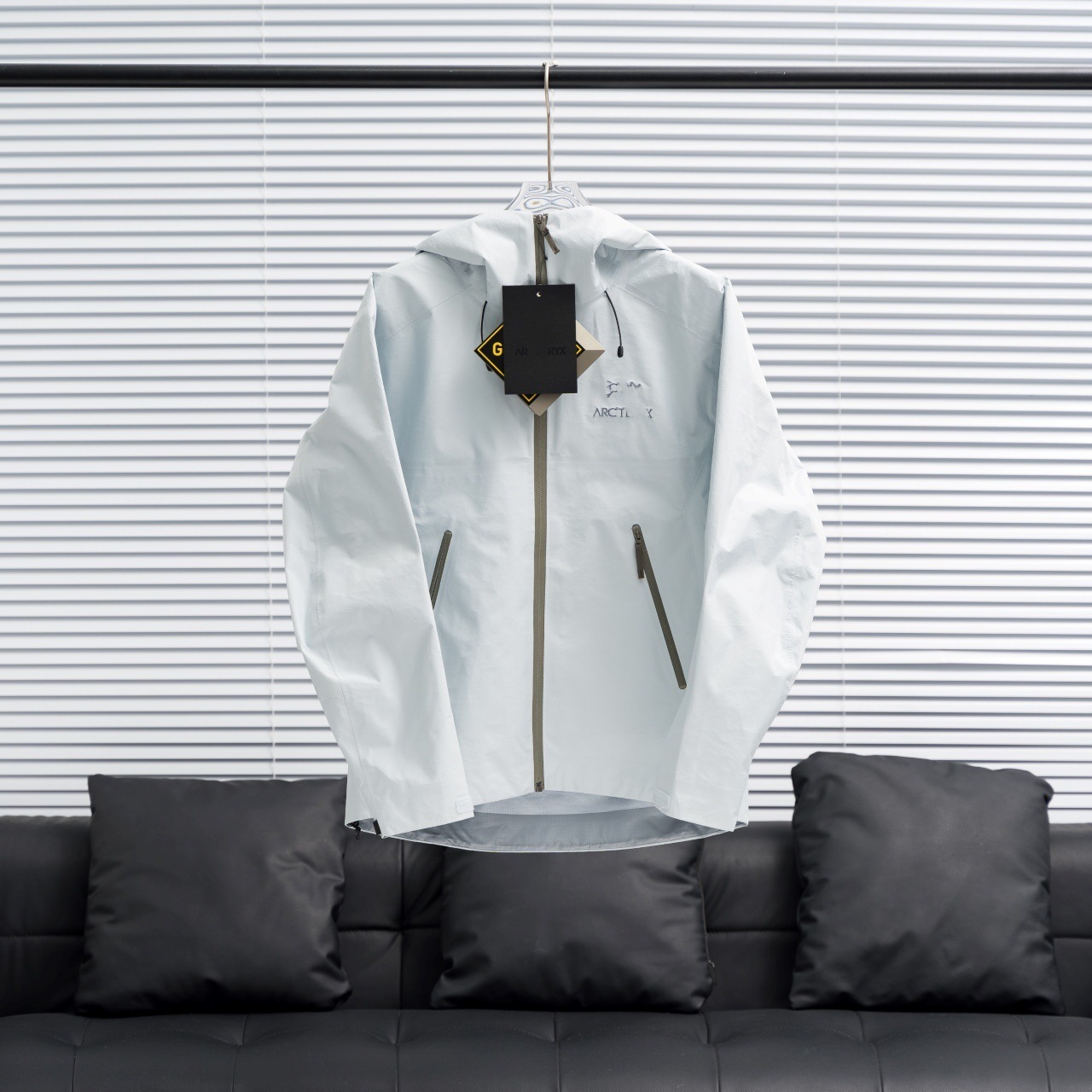 Transfronterizo suministro directo de LT Bird 's home con el mismo tipo de chaqueta de asalto masculina y femenina al aire libre impermeable abrigo de cáscara suave