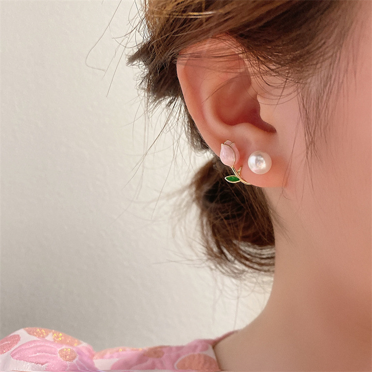 Small design fuchsia universal earrings from pearl