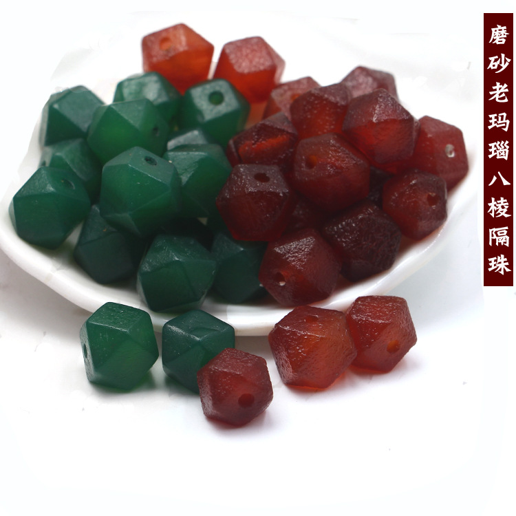 厂家批发天然做旧玛瑙八棱型隔珠 红绿橘皮老玛瑙异形散珠配珠