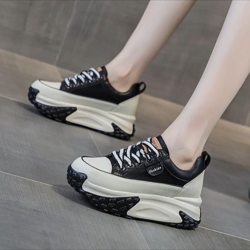 Nuevos zapatos de altura para mujeres 2024 nuevos zapatos casuales de verano zapatos deportivos blancos antideslizantes para mujeres