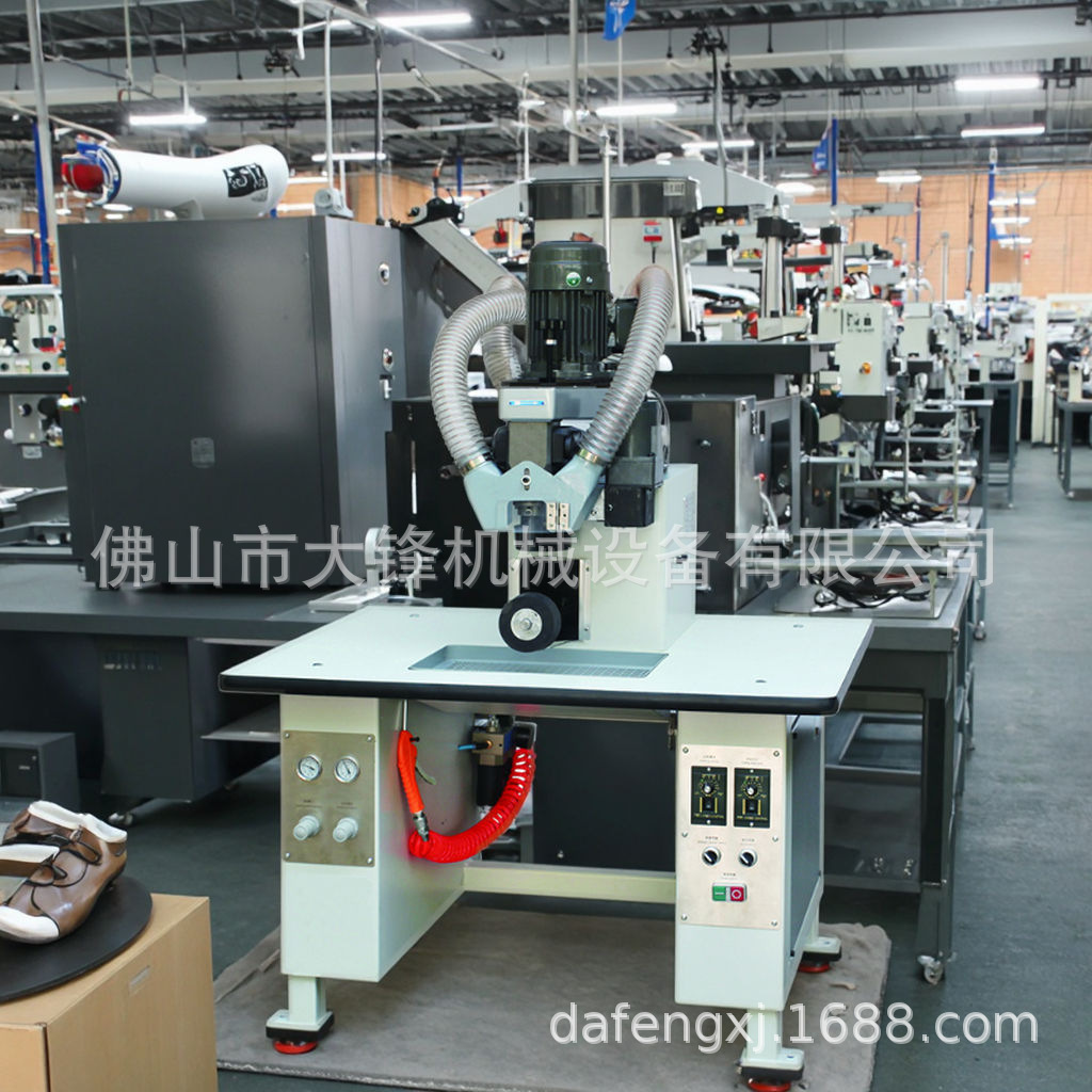 �ɵ���EVA���˶�����Ь���ڱ�ǽ��ֻ�Ь�״�ĥ�����Ұ��Զ�