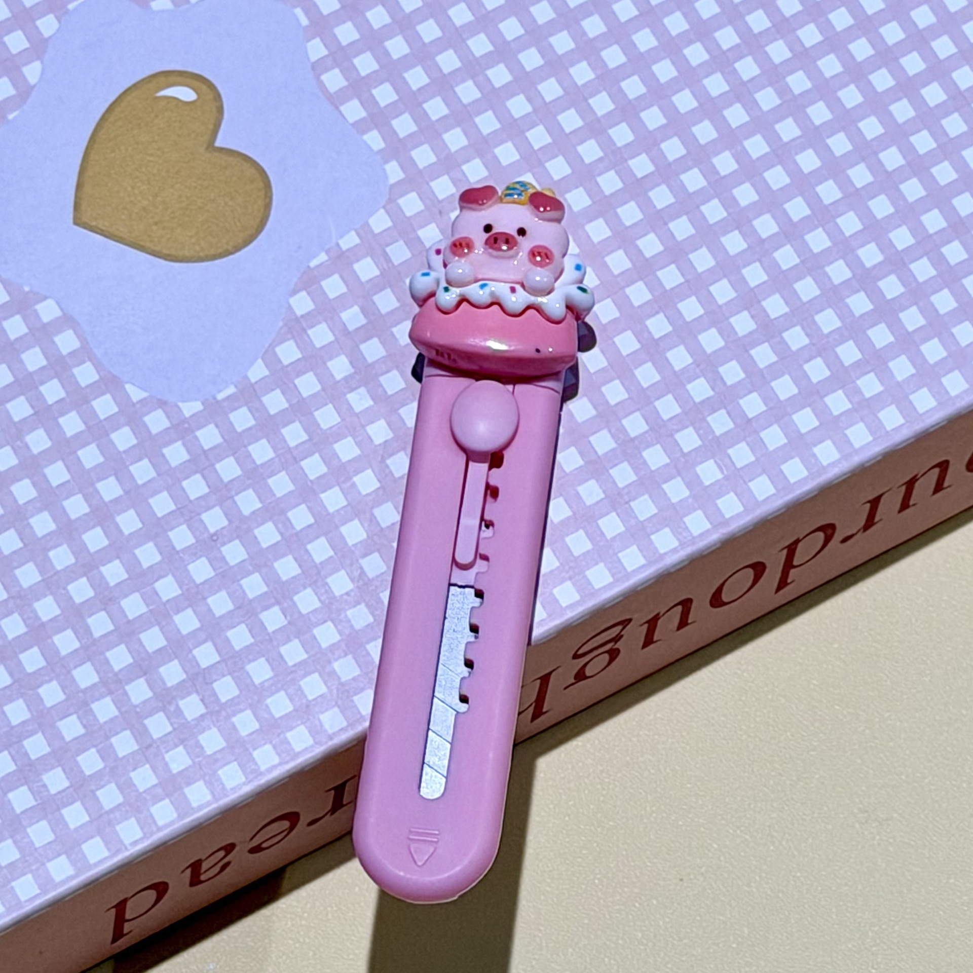 Cuchillo de resina de cerdo en polvo pequeño mini empuje cuchillo de papel pintado cuchillo de entrega rápida cuchillo de corte DIY para estudiantes