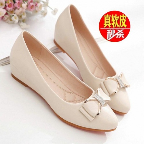 Soft Leather Women's Single Shoes Round Toe Soft Sole Versatile Breathable Mom's Bean Bean Shoes Women's Flat