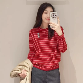 女式针织衫;连衣裙;女式羊毛衫