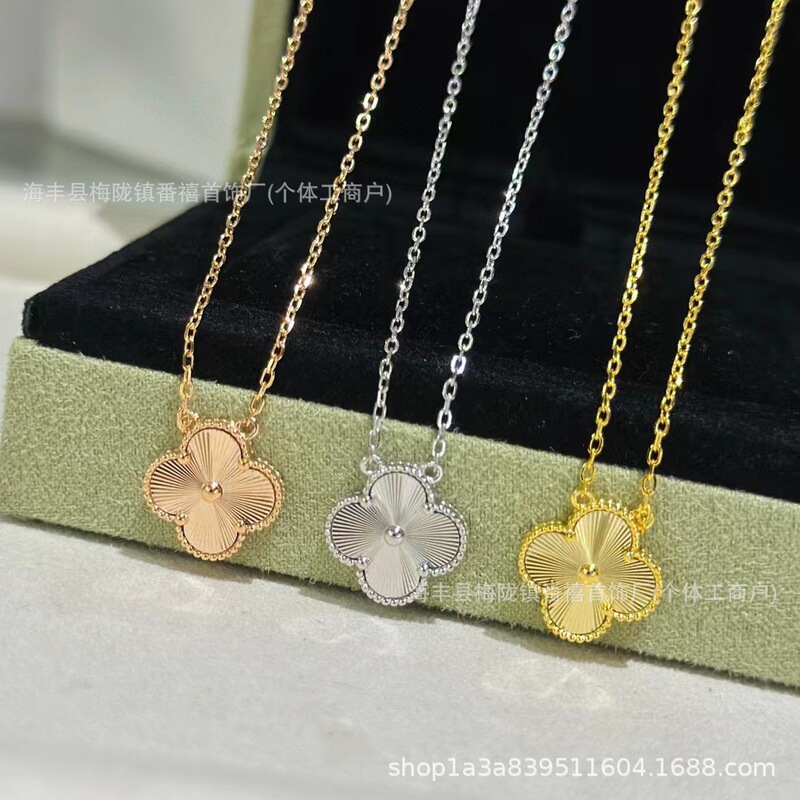 Hot-Selling Gold Store Same Style Clover Single Flower Necklace Laser Clavicle Chain Fashion Simple Popular Live Wholesale Factory