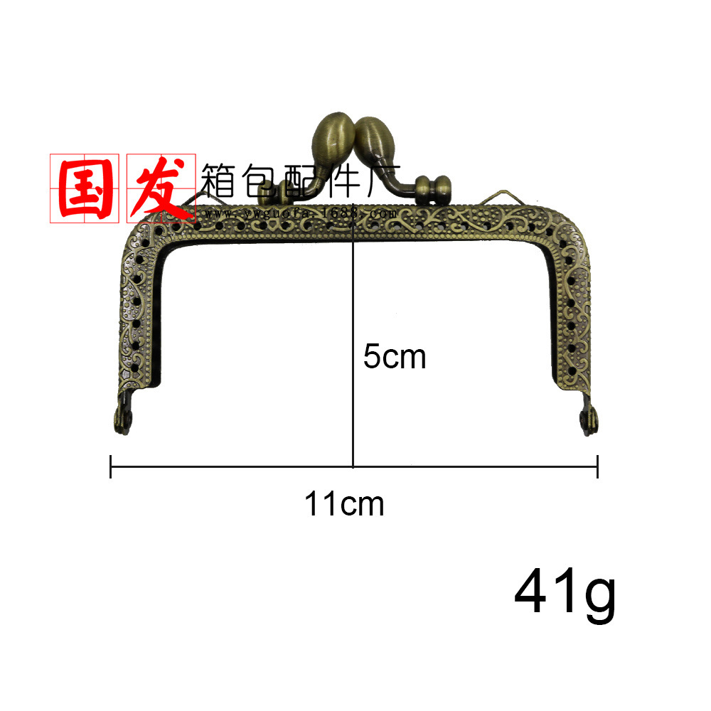 Las orejas superiores 8.5CM 10.5CM piezas de carro en relieve cuadrado cabeza de brotes de oro 5CM pies largos