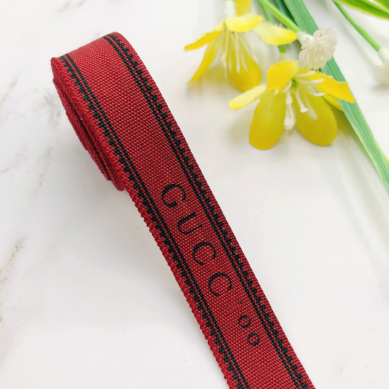 赤い本の小さな香りのリボンの髪飾りリボンのプレゼントのひもの花束の帽子の縁の手作りのdiyブランドのリボン|undefined