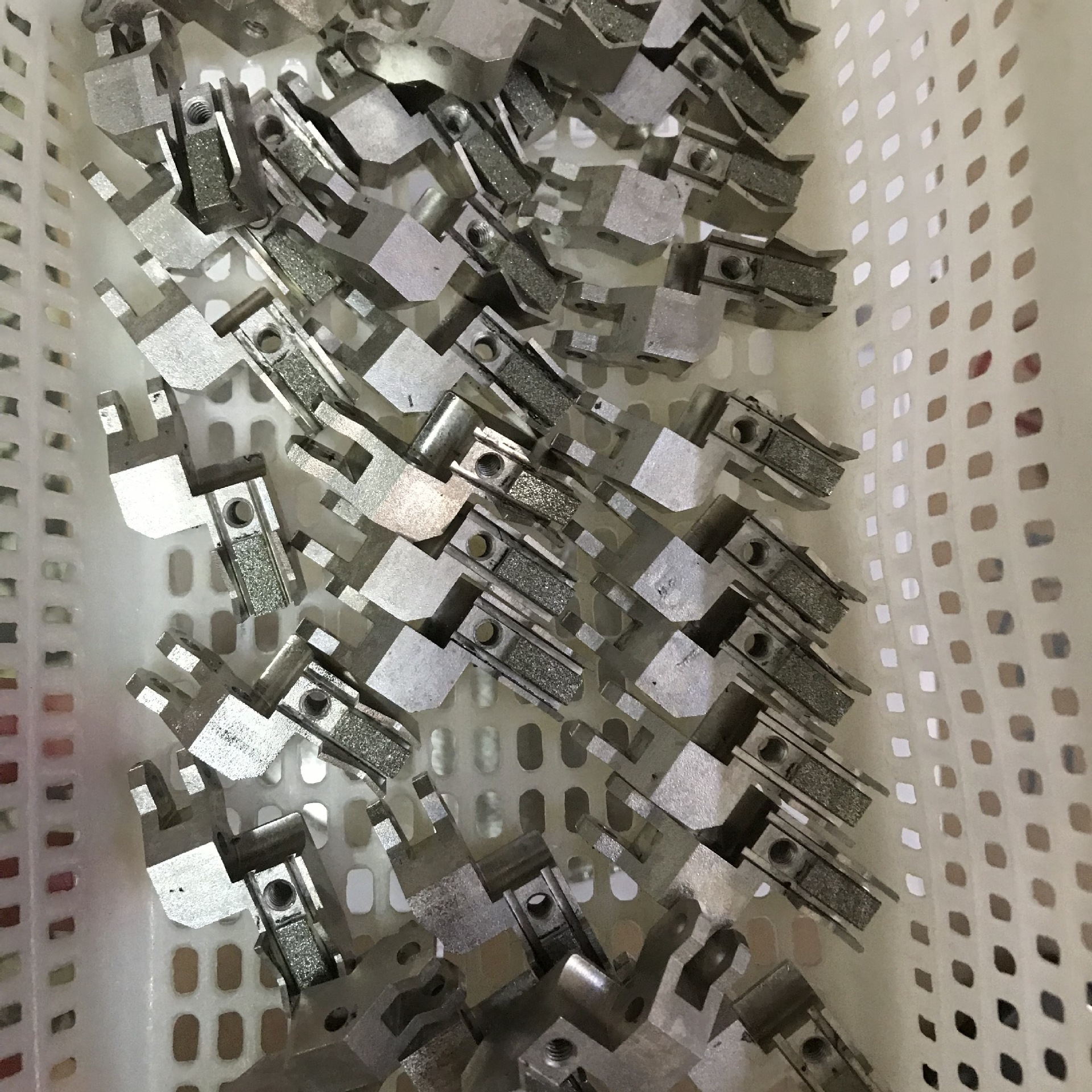 金刚石喷砂电镀夹线爪子适用于线路板增加摩擦导线扭线板上