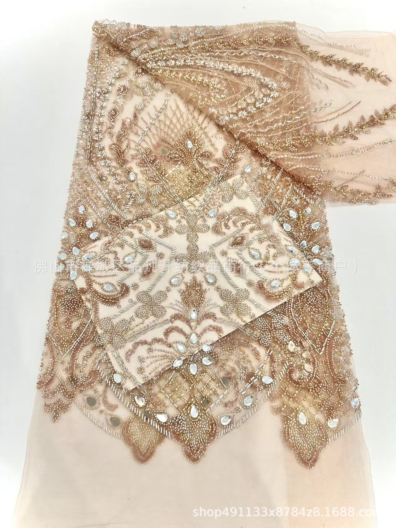 Posicionamiento de alta caliente hecho a mano DIY gran flor de diamante sequin tela de encaje vestido de banquete europeo y americano cheongsam tela al por mayor