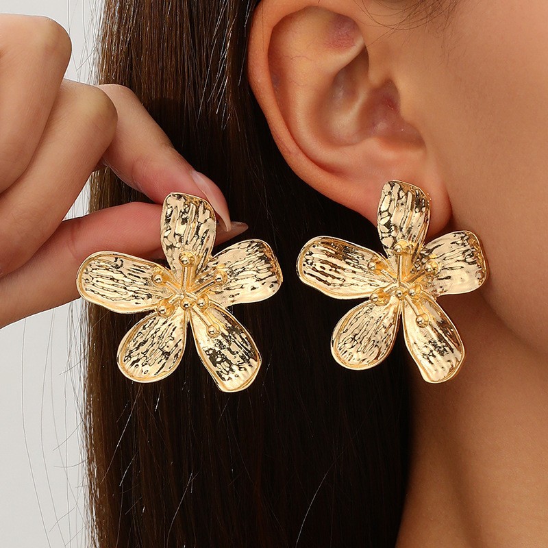 European and American cross-border jewelry ins personality double-layer five-petal flower earrings retro striped leaves tassel earrings manufacturers
