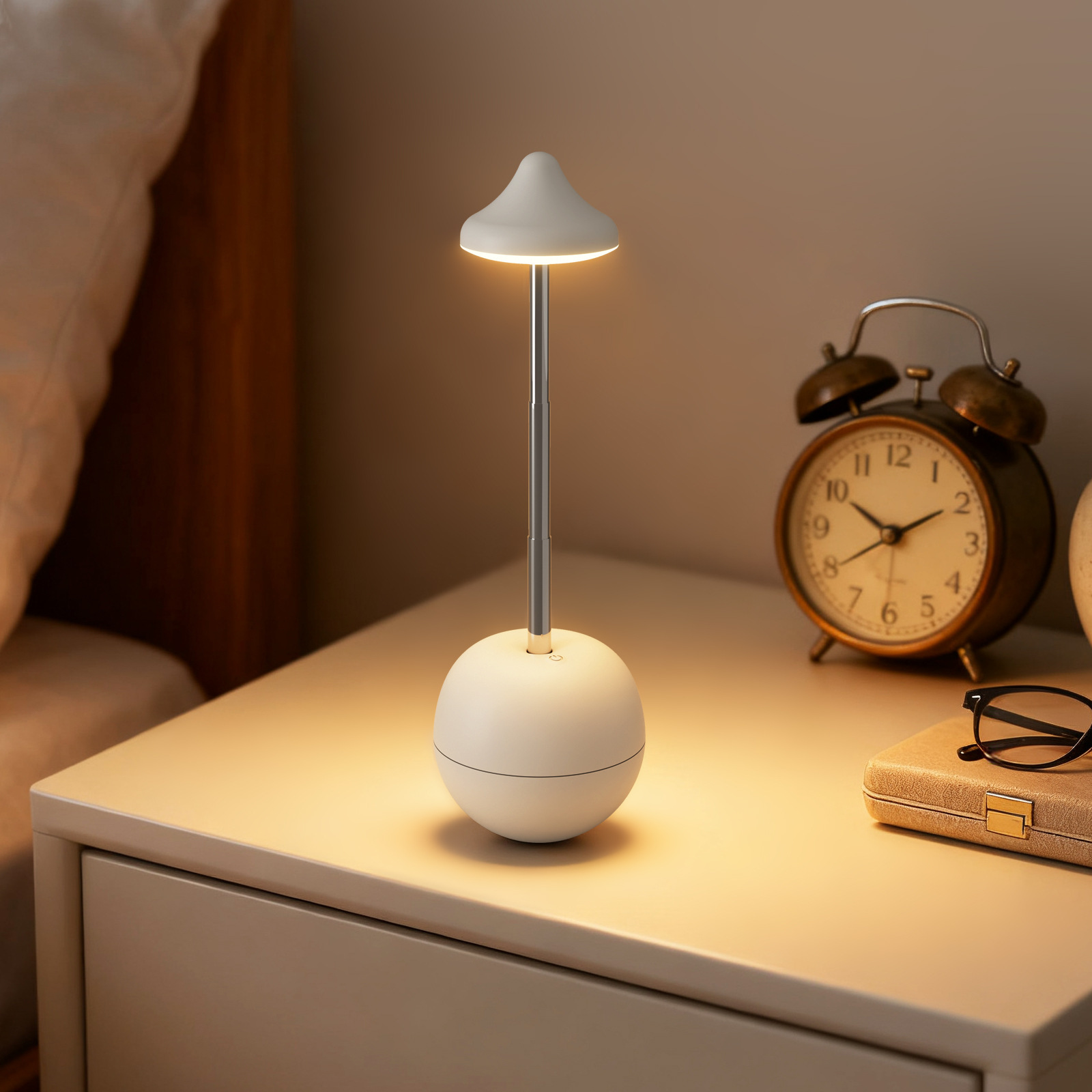 New Cross-border Rechargeable Night Light For Bedroom Lighting, Creative Decorative Remote-controlled Bedside Ambiance_voghion.com
