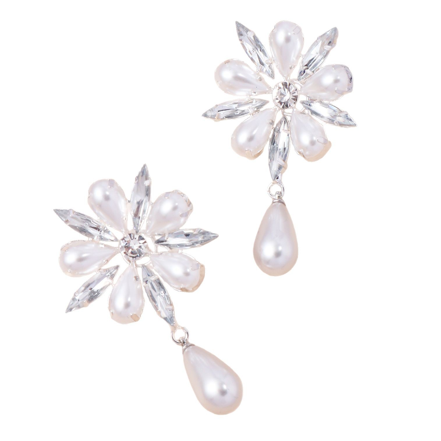 Aretes de flores retrógradas francesas de lujo ligero de alta sensación pendientes de perlas de diamante de banquete vestido accesorios aretes