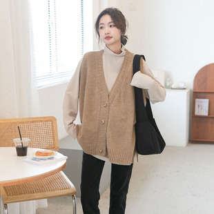 Spring and Autumn New Maternity Internet Popular Fashionable Loose Large Size Button Sweater Vest V-neck Sleeveless Sweater Trendy