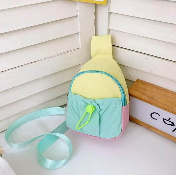 Bolsa infantil de jardín de infantes 2025 nueva moda para niños accesorios para bebés fuera bolso de pecho para niñas mochila de crestas