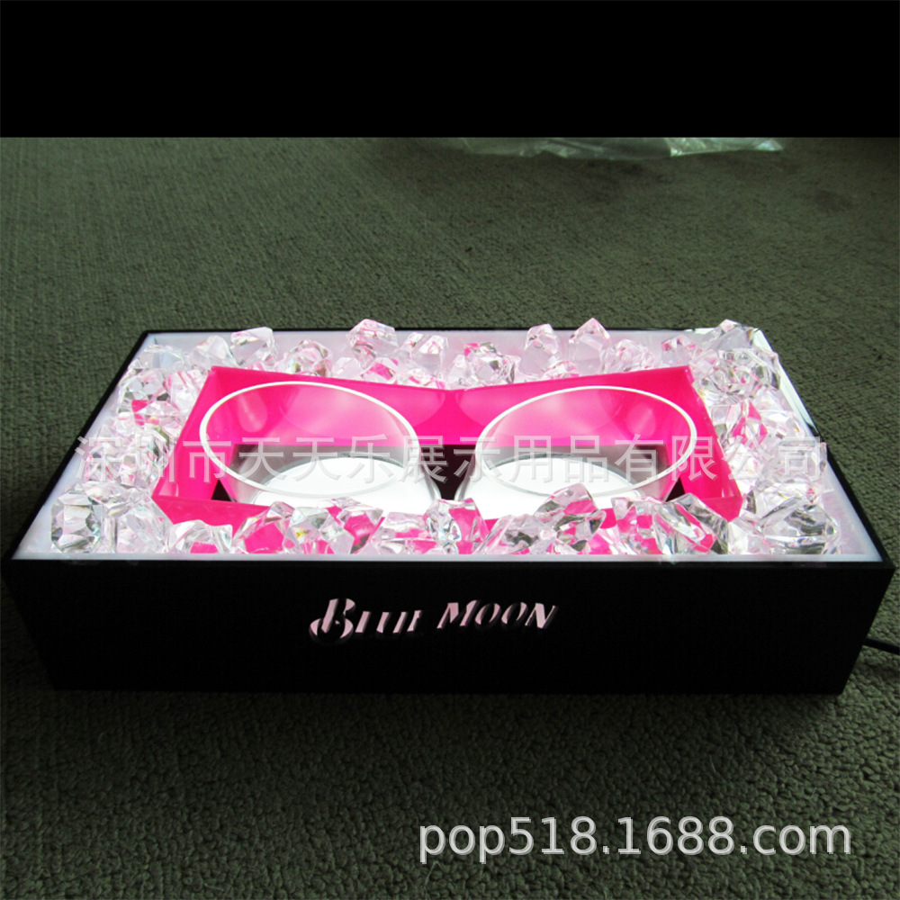 厂家销售亞克力鸡尾酒盒高檔酒盒l壓克力酒盒.LED酒架等工藝品