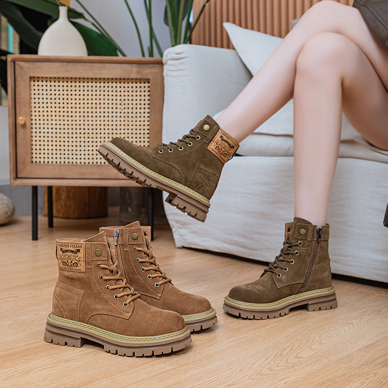 牛皮内增高马丁靴女2025夏季新款棕色短靴户外旅游西部超火牛仔靴