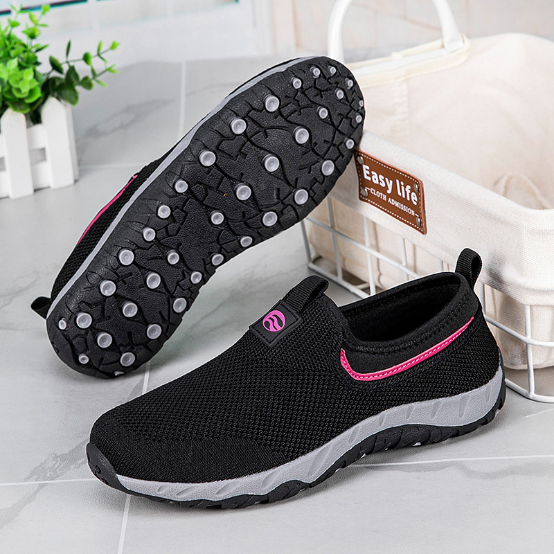 2025 primavera nuevas sandalias de mujer zapatos de madres de mediana edad y zapatos de madres de malla transpirables zapatos de mujer con suela suave zapatos casuales de ancianos