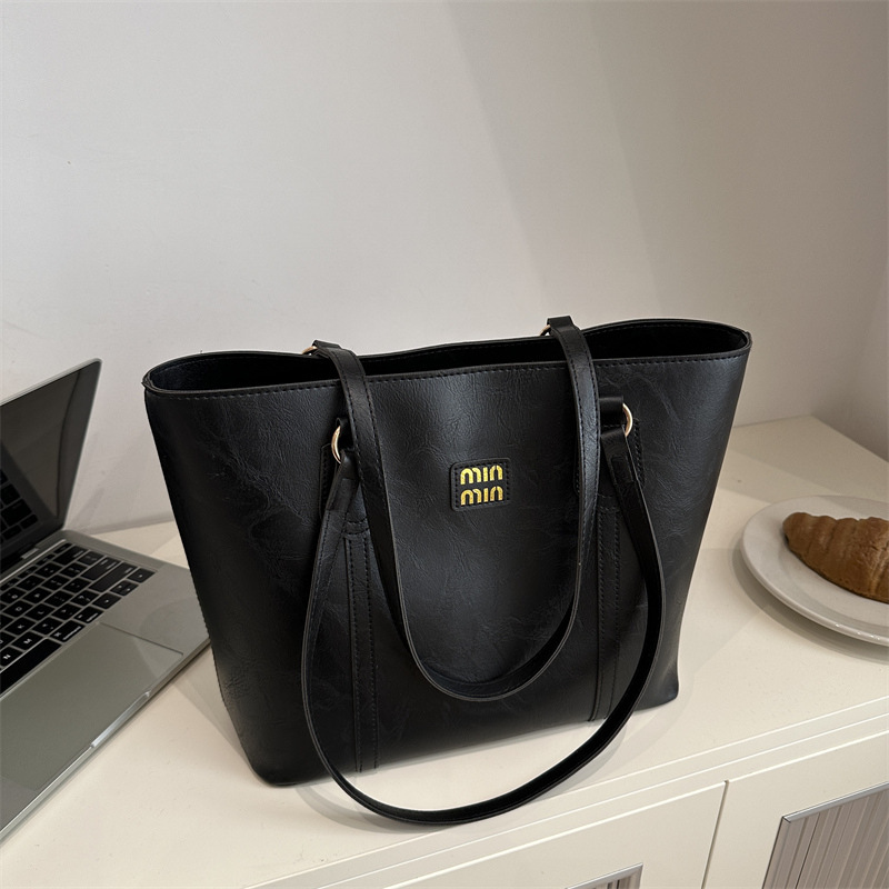 Korean Style Simple Leisure Tote Bag 2024 New Fashion Work Commuter Shoulder Bag Niche Design Portable Women's Bag Korean Style Simple Leisure Tote Bag 2024 New Fashion Work Commuter Shoulder Bag Niche Design Portable Women's Bag