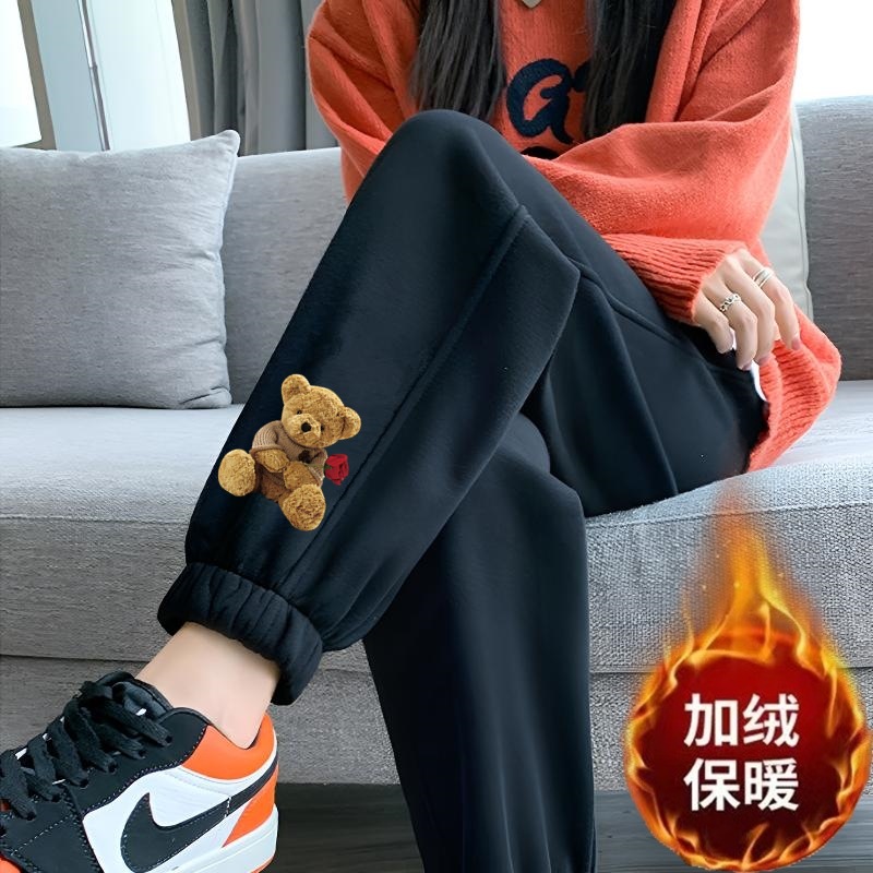 빅 브라운 베어 레깅스 블랙 팬츠와 벨벳