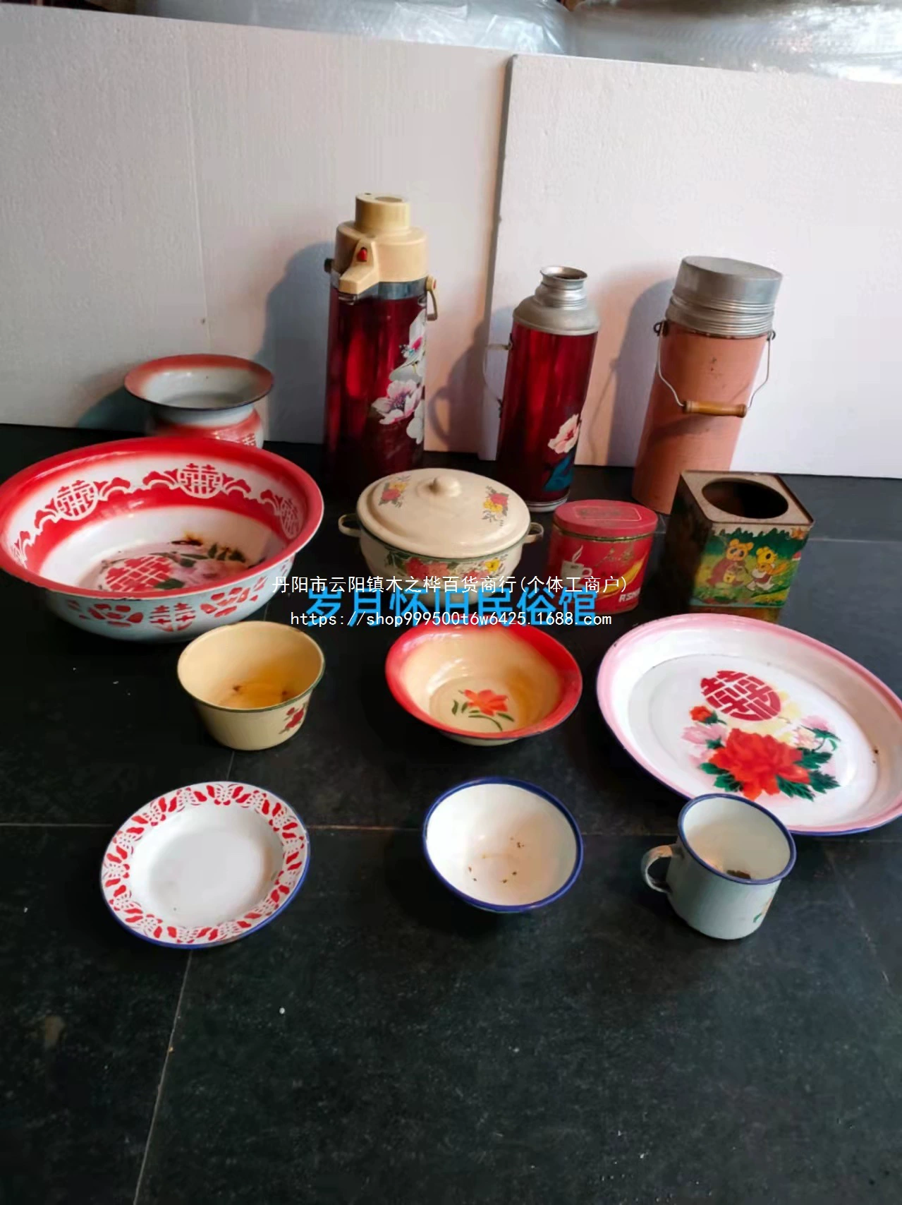 Ностальгические старые предметы, умывальник, эмалированная раковина, ретро, ​​традиционные ремесленные коллекции, украшения, декоративный реквизит для кино и телевидения