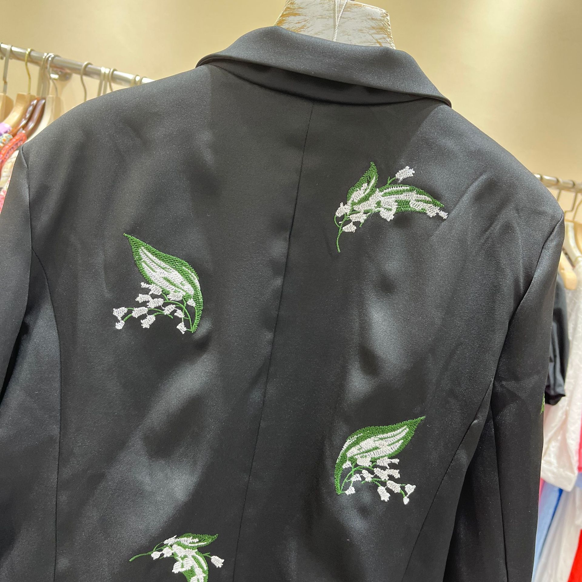 Women's Black Embroidered Blazer Stylish Loose Fit Jacket For Women_voghion.com