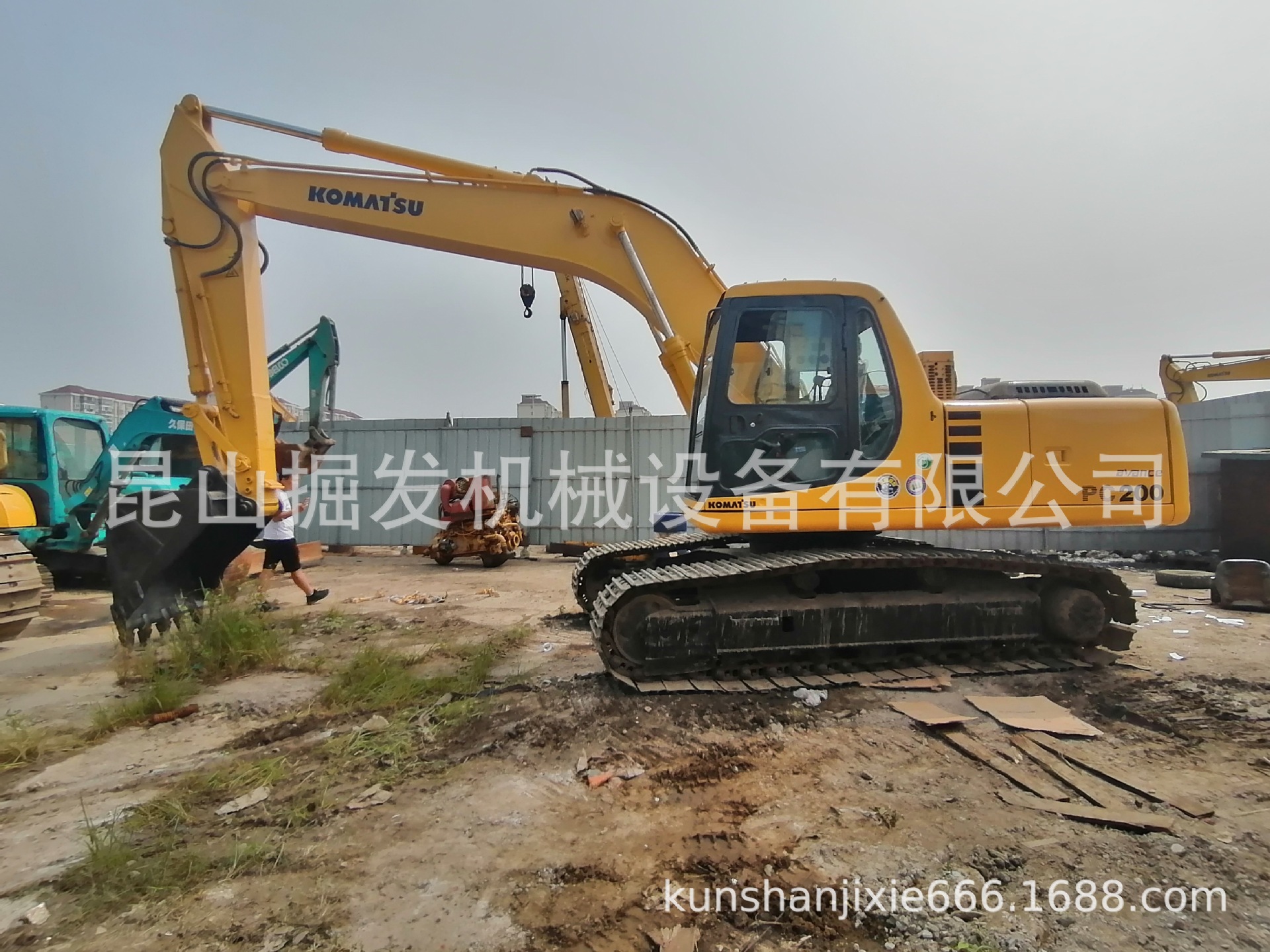 KOMATSU小松200-6二手挖掘机