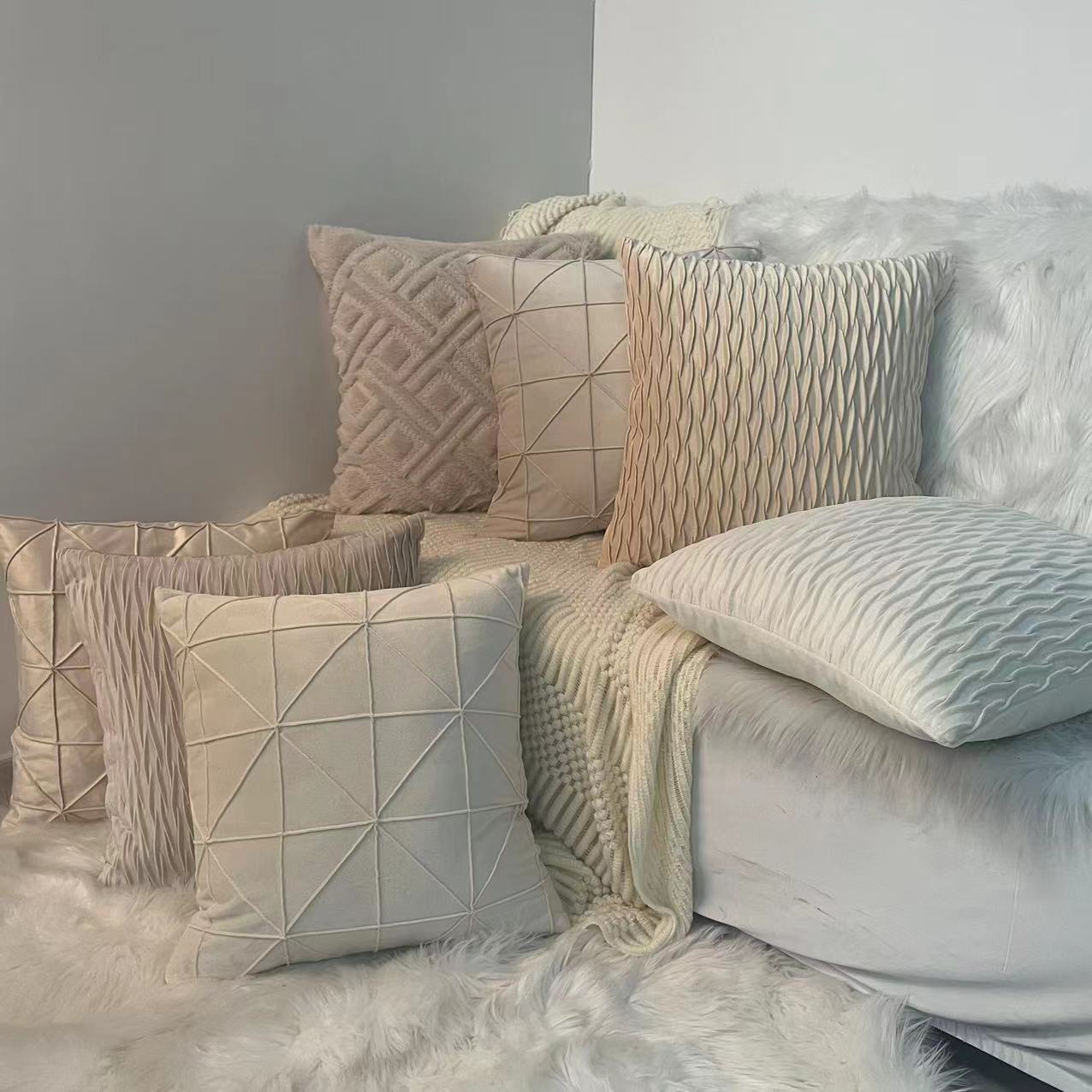 Solid Color Checkered Wave Pattern Single-Side Velvet Pillowcase for Girls, Instagram Style Decorative Cushion Cover without Insert