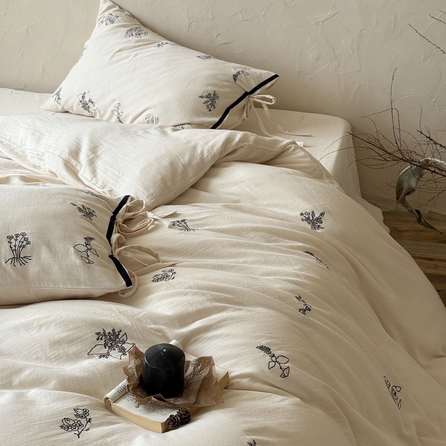 25 otoño y invierno lujoso francés de algodón ligero serie de bordado de precisión de cuatro piezas conjunto de algodón de doble capa cama transpirable