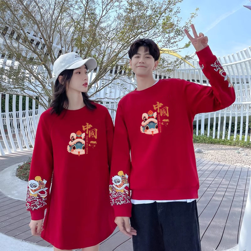 새로운 중국 스타일 국가 스타일 커플 의류 플러스 사이즈 년 뱀 신년 의류 1 원피스 스커트 기모 레드 원피스 크루 넥 스웨터