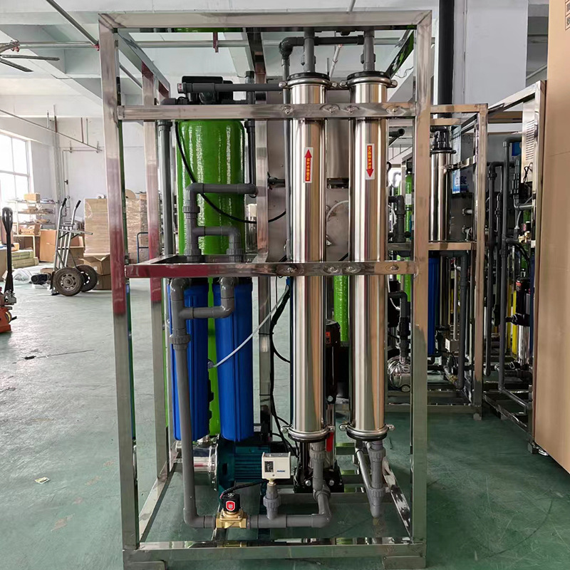 1.5吨沙碳加药泵自动垡头纯水设备 软化水纯水机反渗透水处理设备