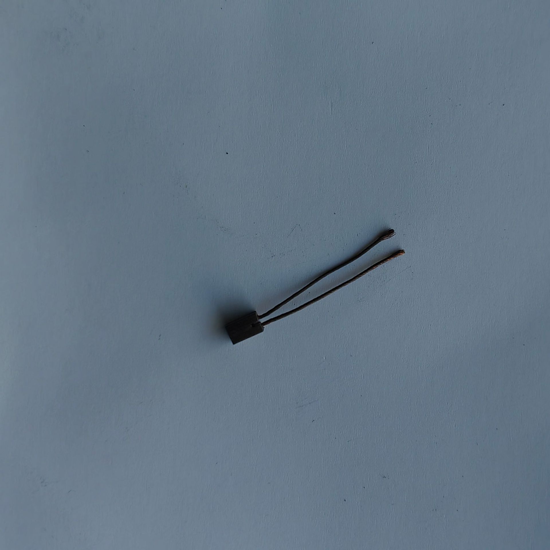 供应各种碳刷奇形怪状高精度0.01电刷(图)