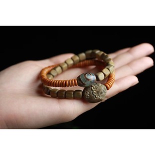 Argentinian Green Sandalwood Square Beads 0·6 (Two-Circle Style) with Exquisite Olive Spacer Bracelet