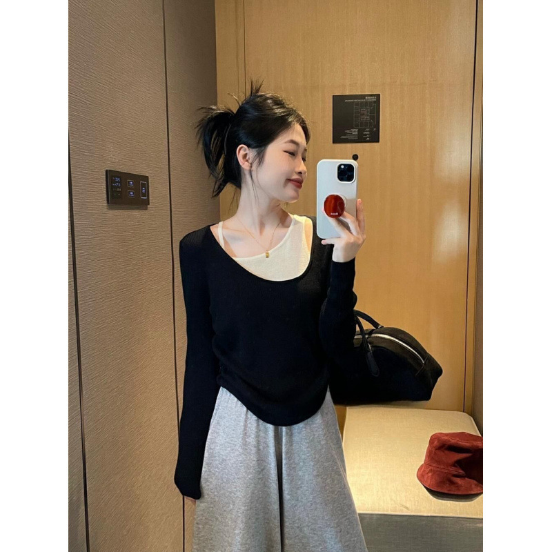 偽の2つのパッチワークのデコルテの底のシャツの秋冬の大きいサイズの婦人服の太っているmmはデザイン感が現れて痩せています。|undefined