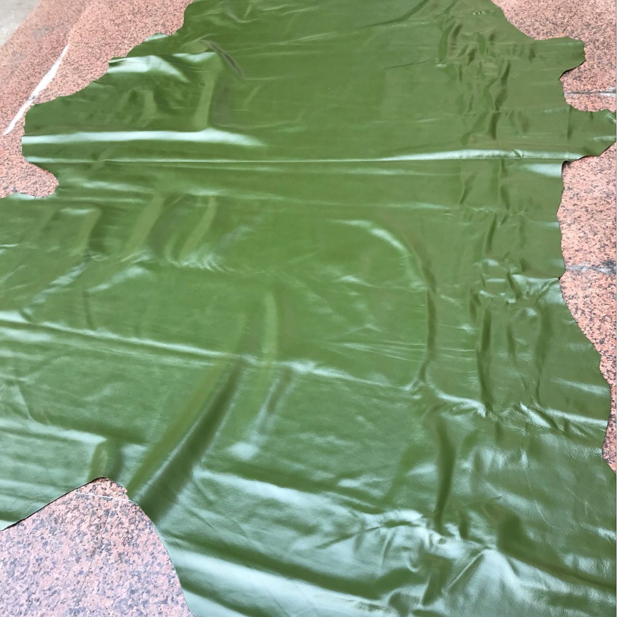 二层荔枝纹 二层牛皮 沙发皮 整张皮料 皮革皮料 牛皮面料 绿色