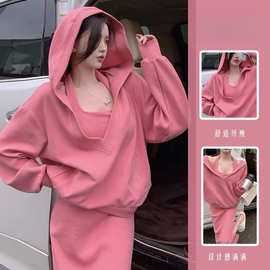 粉色连帽套装卫衣女装大码微胖mm新款遮肉显瘦春季半身裙二两件套