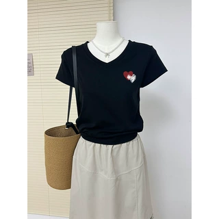 正肩黑色显瘦V领纯棉短袖T恤女装夏季2026新款休闲时尚百搭上衣服