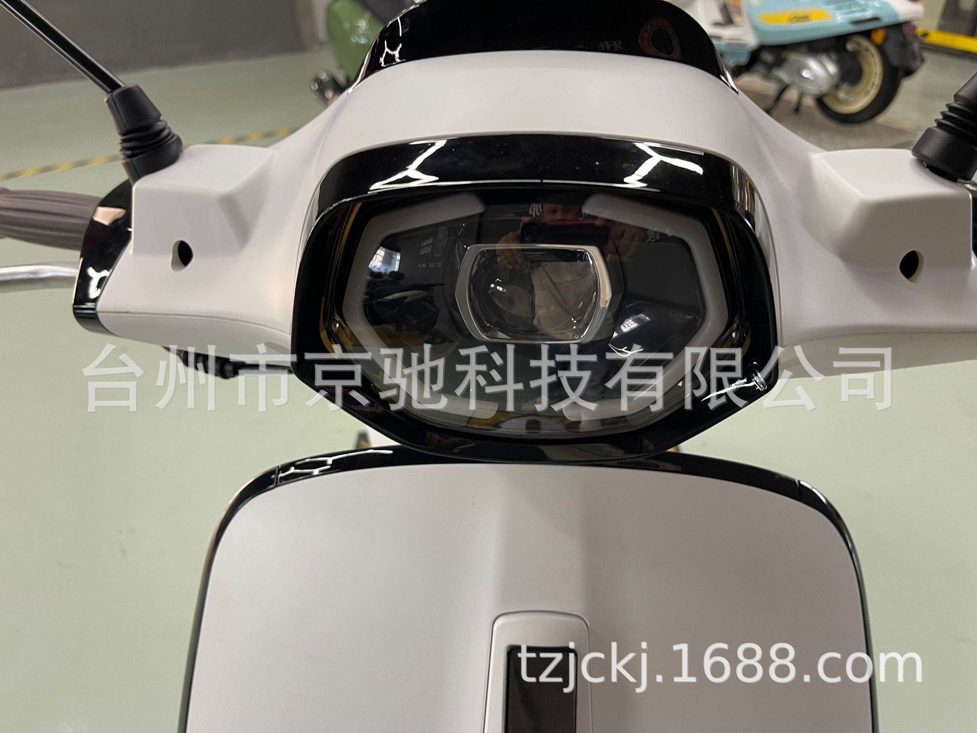 Small Vespa50Cc Scooter Manufacturer Wholesale Cross-Border Supply of New Southeast Asian Vietnamese Motorcycles