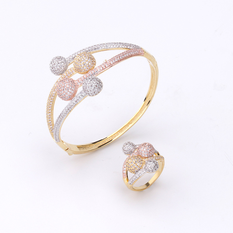Fashionable women's bracelet