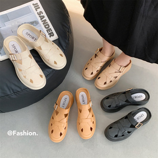 �������ļ����^�U����Ь�⴩���Ůʿ���e�ҾӶ���Ь�r�а����Ь