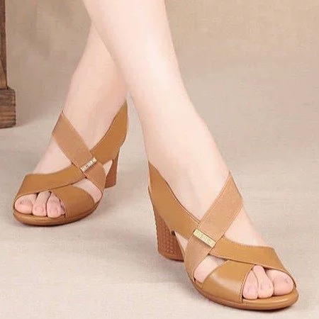 Летние женские сандалии 2024 новая коллекция Deels Fish Mouth Roman Shoes Высокие каблуки Крючковая пятка Неправильная форма лица Неправильная лапша