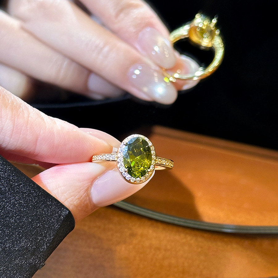 Echtgoldplattierter ovaler Zirkonia-Ring für Damen, leichter Luxus-Modering mit elegantem Design_voghion.com