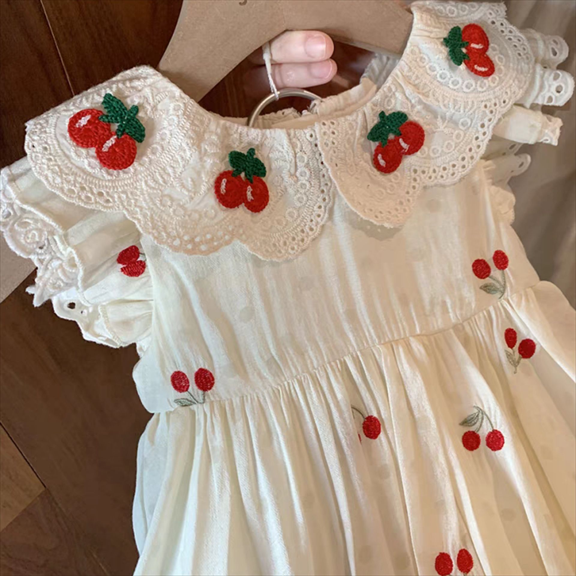 Vestido dulce de siete niñas con limón salado, verano 2025, nuevo estilo, niña, bebé, estilo occidental, falda de cereza fresca pequeña