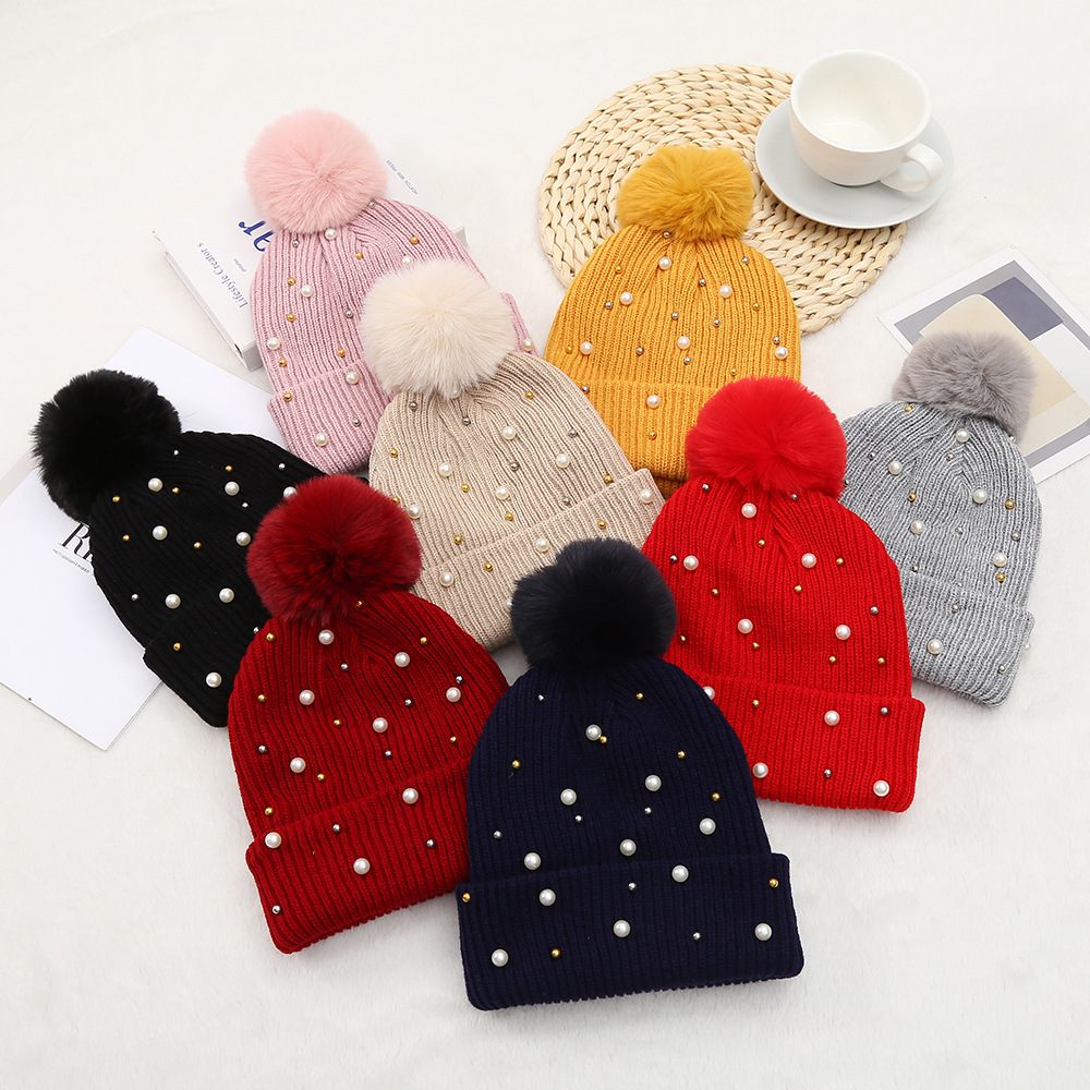 Women's Basic Sweet Simple Style Solid Color Pom Poms Pearl Eaveless Wool Cap display picture 1