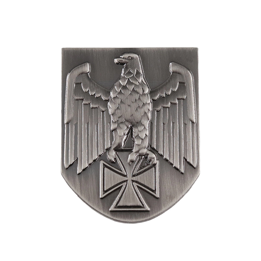 Cross Eagle Brooch Pilot Medal Commemorative Brooch Retro Metal Badge Accessories