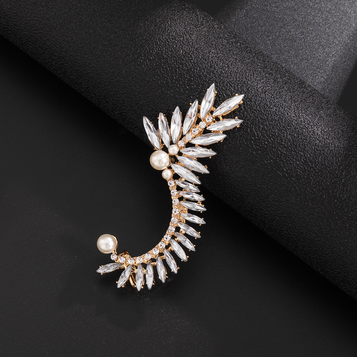 Jewelry Fashion Exaggerated Crystal Pearl Diamond Earrings Personality Geometric Leaf Ear Bone Clip display picture 7