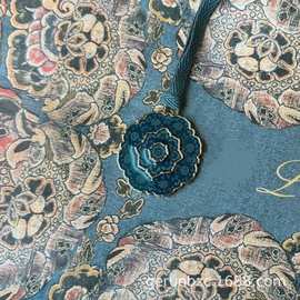 欧美大牌L诺家樟木珠挂件配饰雪松球挂坠礼品全套包装